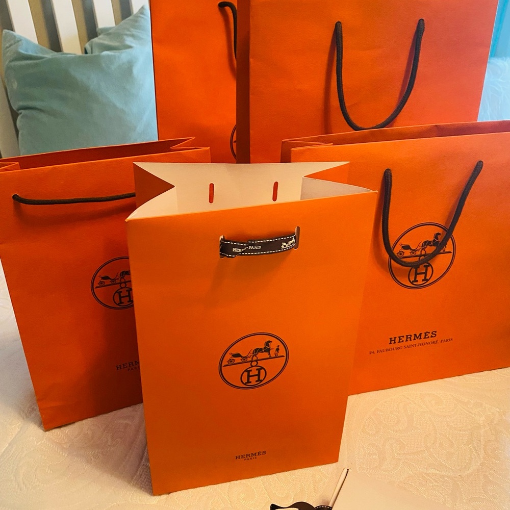 Hermès Boxes,Bags & Ribbons - Picture 3 of 4